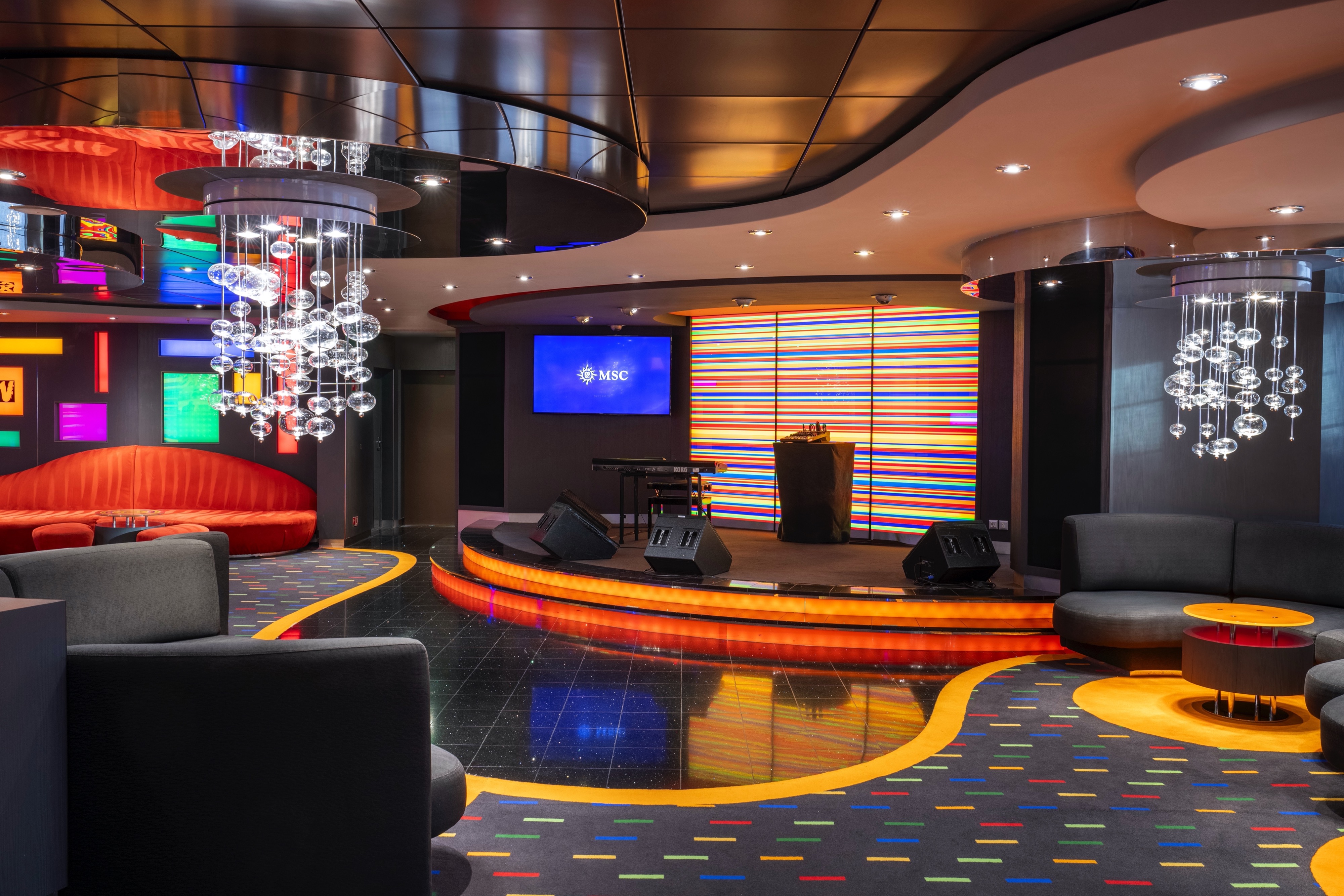 MSC Fantasia - Manhattan Bar